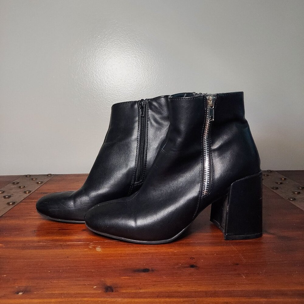 Square Toe Zipper Black Leather Boots